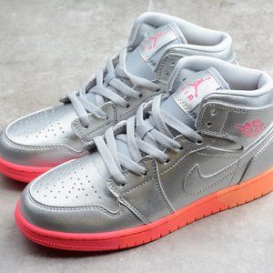 Sports shoesNike Air Jordan 1 mid top basketball s